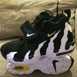 Nike Air Diamond Turf Max 96 'Black Maize' sz10.5